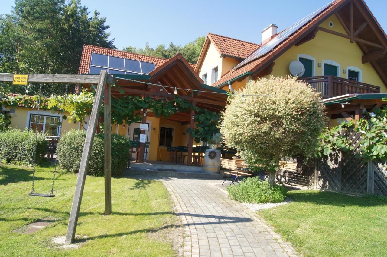 Riegler'S Buschenschank Fürstenfeld 外观 照片